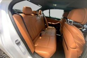 BMW 540 xDrive* M PACK* 360* HUD* DISTRO* H/K* ОБДУХВАНЕ, снимка 14
