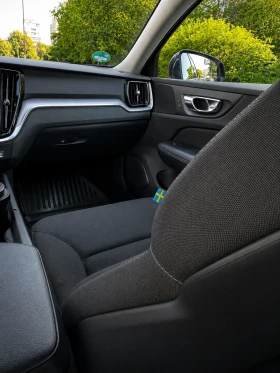 Volvo V60 Cross Country, снимка 16