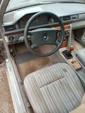 Mercedes-Benz 124, снимка 9