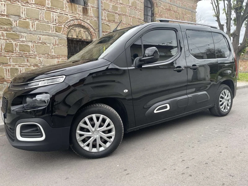 Citroen Berlingo Пътнически, снимка 11 - Автомобили и джипове - 46900635