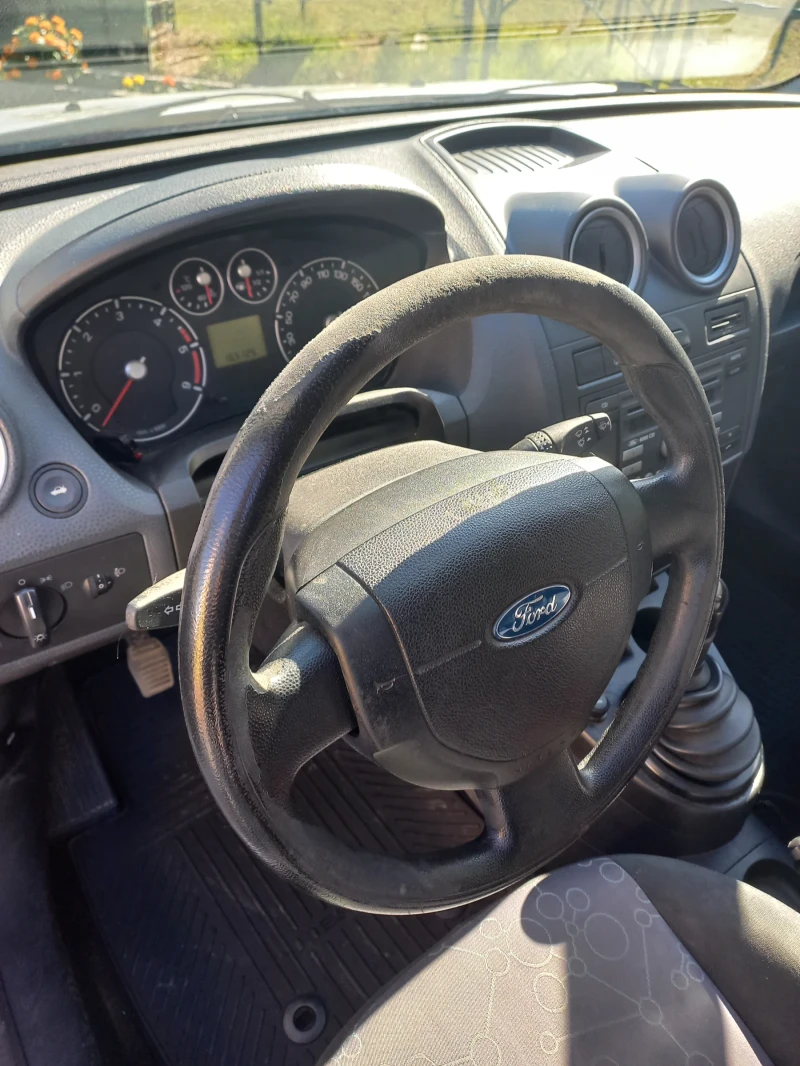 Ford Fiesta, снимка 4 - Автомобили и джипове - 47605113