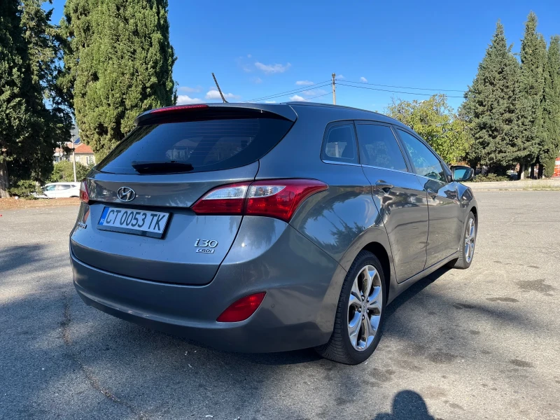 Hyundai I30 1.6 CRDi, снимка 2 - Автомобили и джипове - 47649082