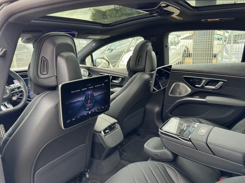 Mercedes-Benz EQS   AMG 53 4M / Premium + / Rear DVD HYPERSCREEN, снимка 13 - Автомобили и джипове - 48101638