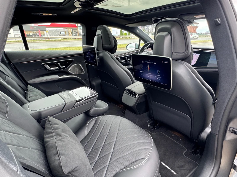 Mercedes-Benz EQS   AMG 53 4M / Premium + / Rear DVD HYPERSCREEN, снимка 12 - Автомобили и джипове - 48101638