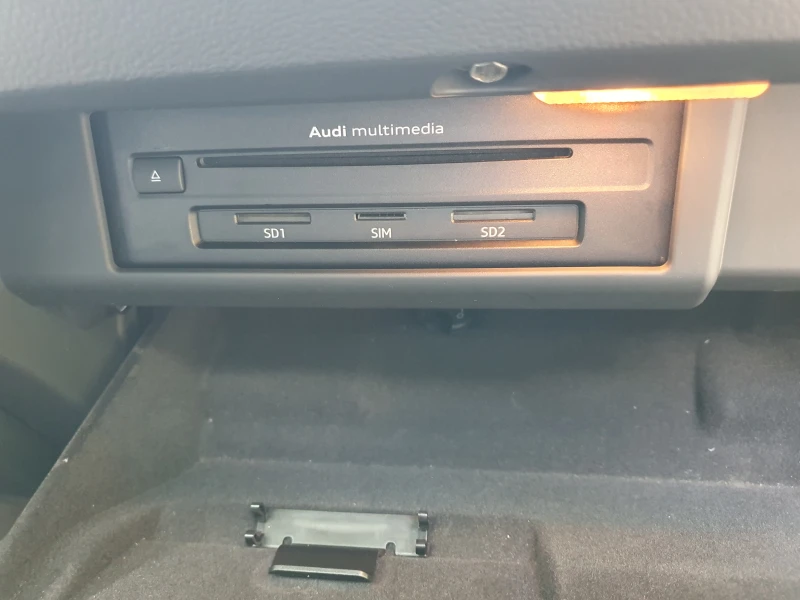 Audi A4 S-line 2.0 TFSI 230 кс Digital cockpit, снимка 15 - Автомобили и джипове - 48110919