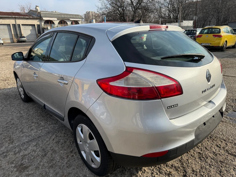 Renault Megane 1.5 DCI, снимка 7 - Автомобили и джипове - 48442485