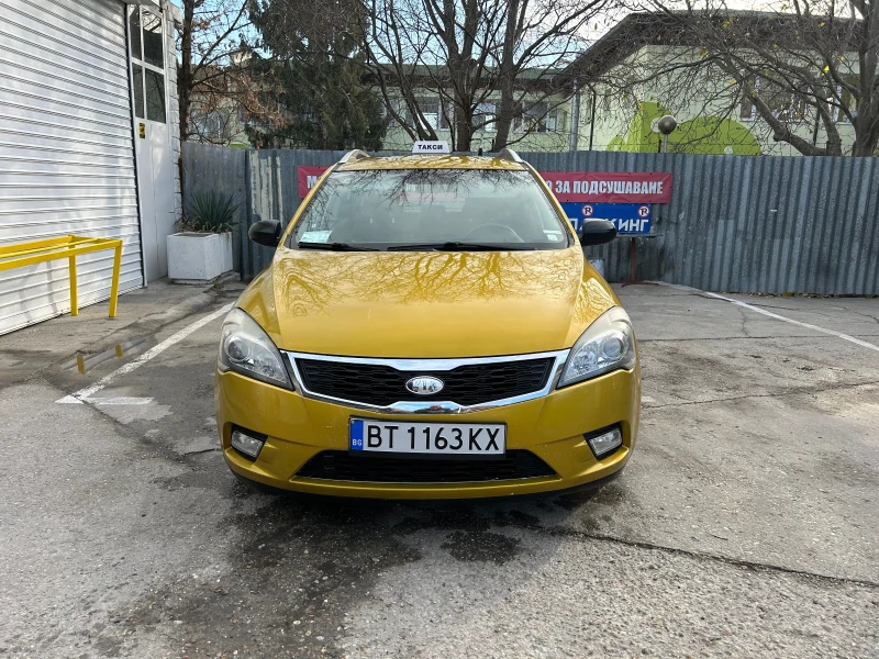 Kia Ceed 1.6 crdi, снимка 4 - Автомобили и джипове - 48558191