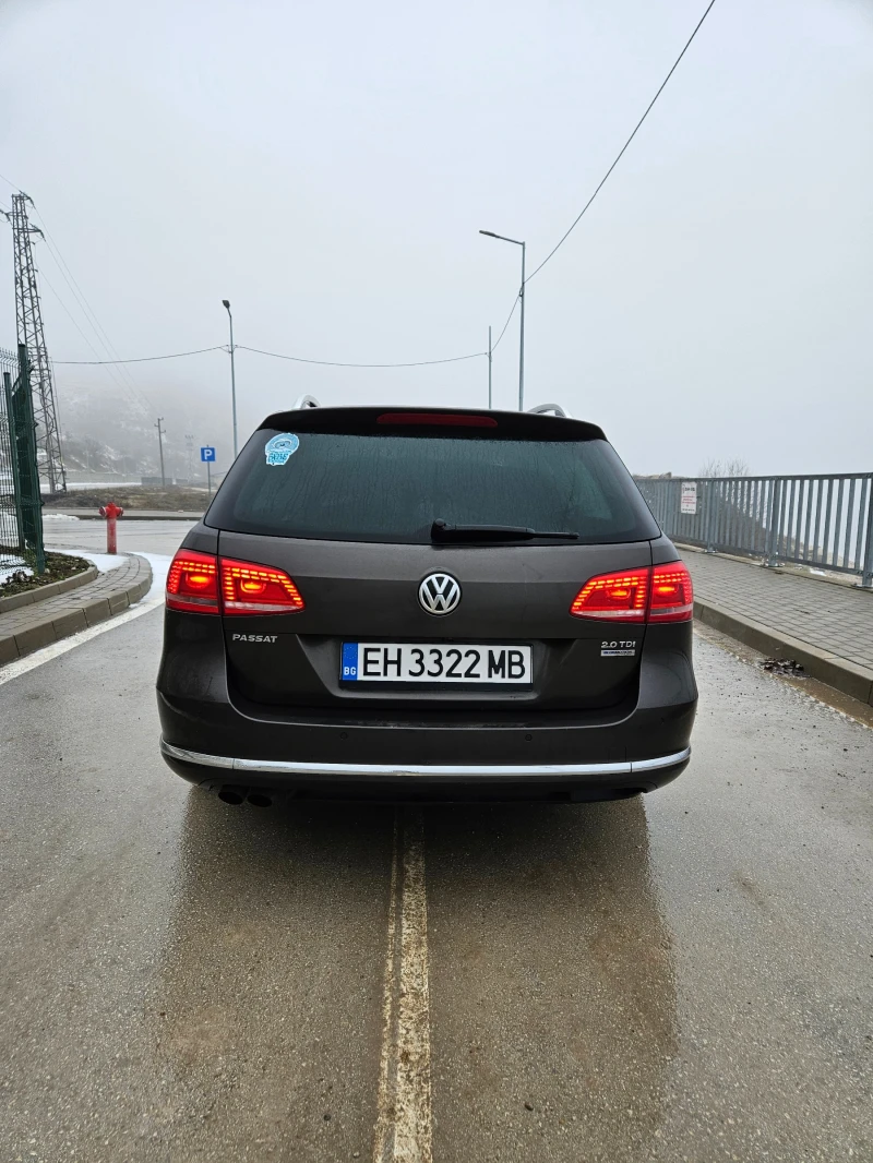 VW Passat Highline, снимка 4 - Автомобили и джипове - 49335078