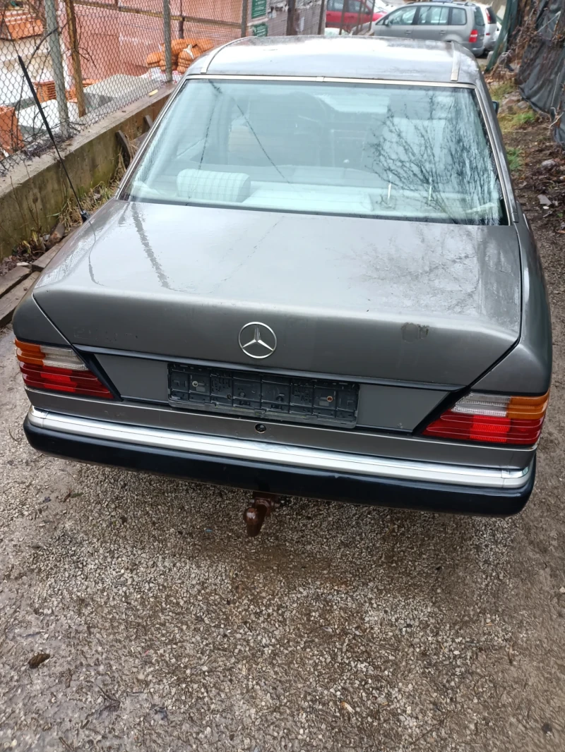 Mercedes-Benz 124, снимка 4 - Автомобили и джипове - 49337808