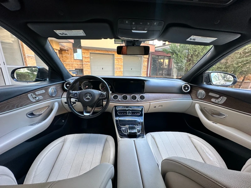 Mercedes-Benz E 300 AMG 4matic , снимка 10 - Автомобили и джипове - 51369435