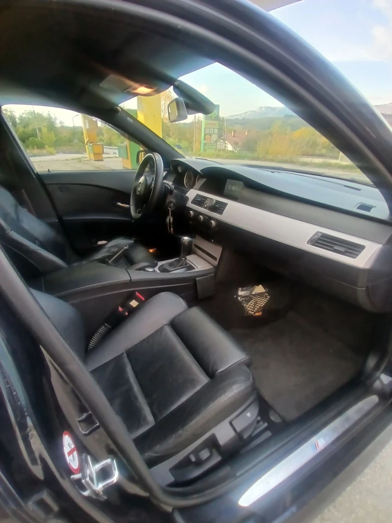 BMW 525 M pack, снимка 8 - Автомобили и джипове - 52296659
