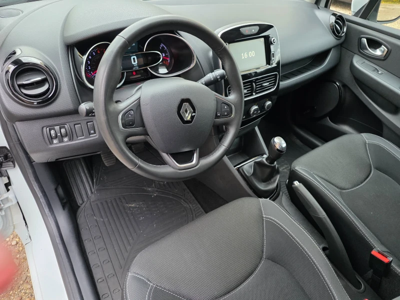 Renault Clio Комби, снимка 10 - Автомобили и джипове - 52368913