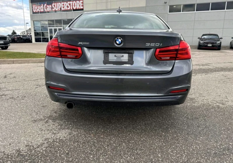 BMW 320 2.0L xDrive , снимка 4 - Автомобили и джипове - 52561957