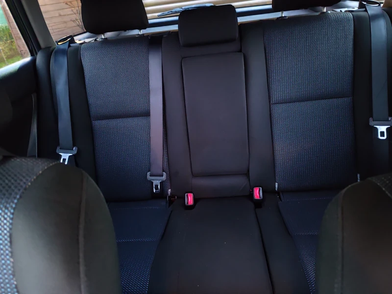 Toyota Avensis D-Cat 2.2 Facelift , снимка 9 - Автомобили и джипове - 52794413