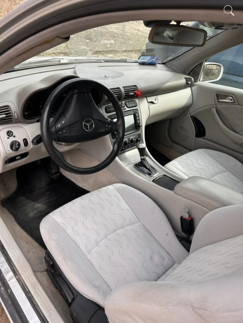 Mercedes-Benz C 220 Sport Coupe, снимка 7 - Автомобили и джипове - 53060088