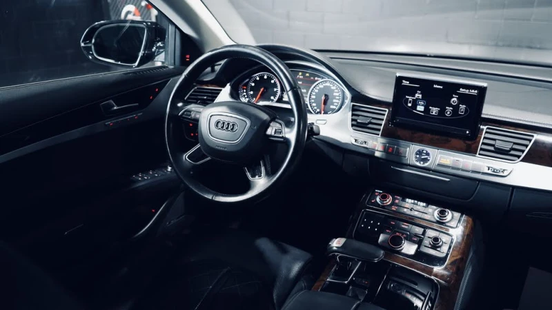 Audi A8 4.0T* TFSI* QUATTRO* АвтоКредит* (ЦЕНА ДО БГ), снимка 15 - Автомобили и джипове - 53079278