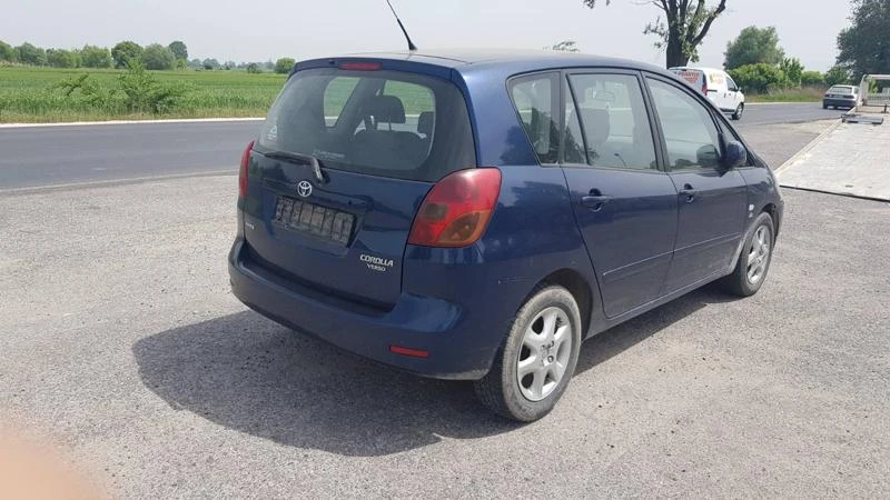 Toyota Corolla verso, снимка 4 - Автомобили и джипове - 28859248