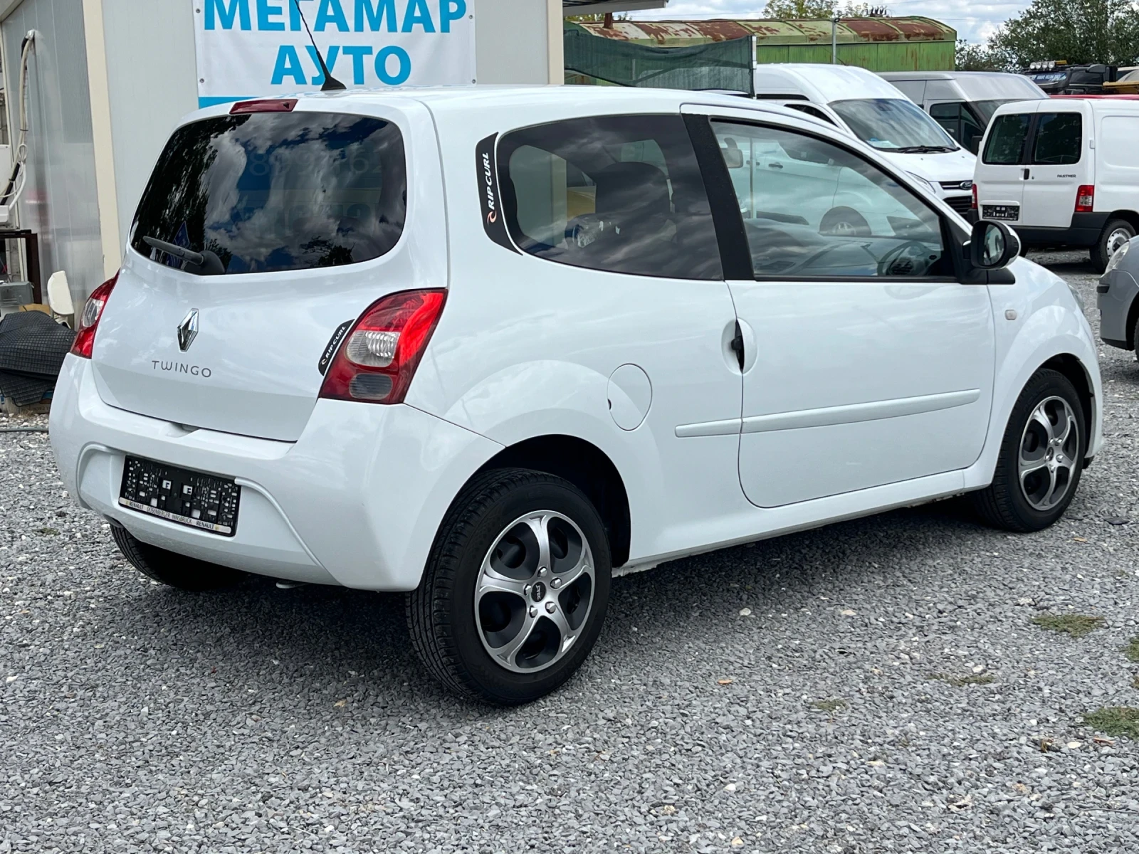 Renault Twingo Rip Curl 1.2i Климатик - изображение 4