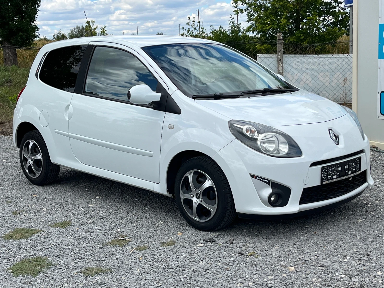 Renault Twingo Rip Curl 1.2i Климатик - изображение 3