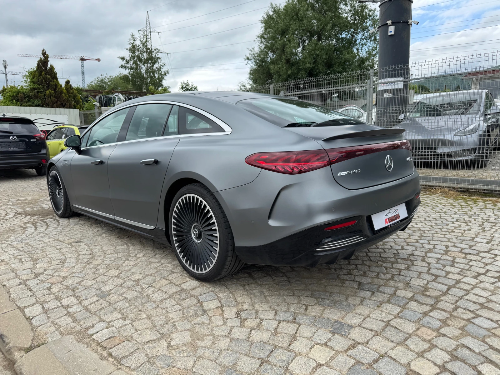 Mercedes-Benz EQS   AMG 53 4M / Premium + / Rear DVD HYPERSCREEN - изображение 5