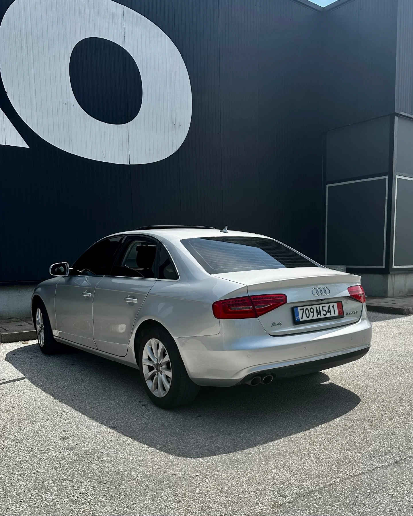 Audi A4 A4 | 2.0 TDI | Люк | Кожа | Автоматик - изображение 4