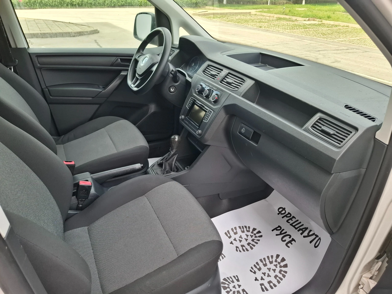 VW Caddy 2.0tdi Face Lift MAXI  - изображение 9