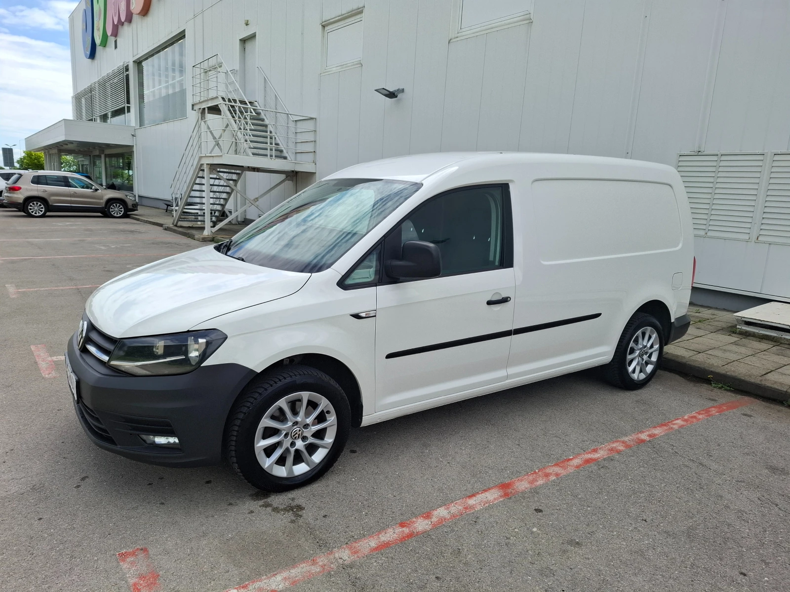 VW Caddy 2.0tdi Face Lift MAXI  - изображение 3
