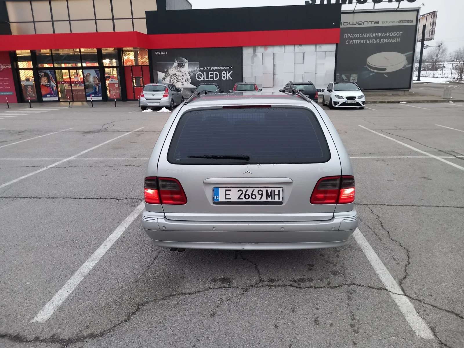Mercedes-Benz E 270  - изображение 7