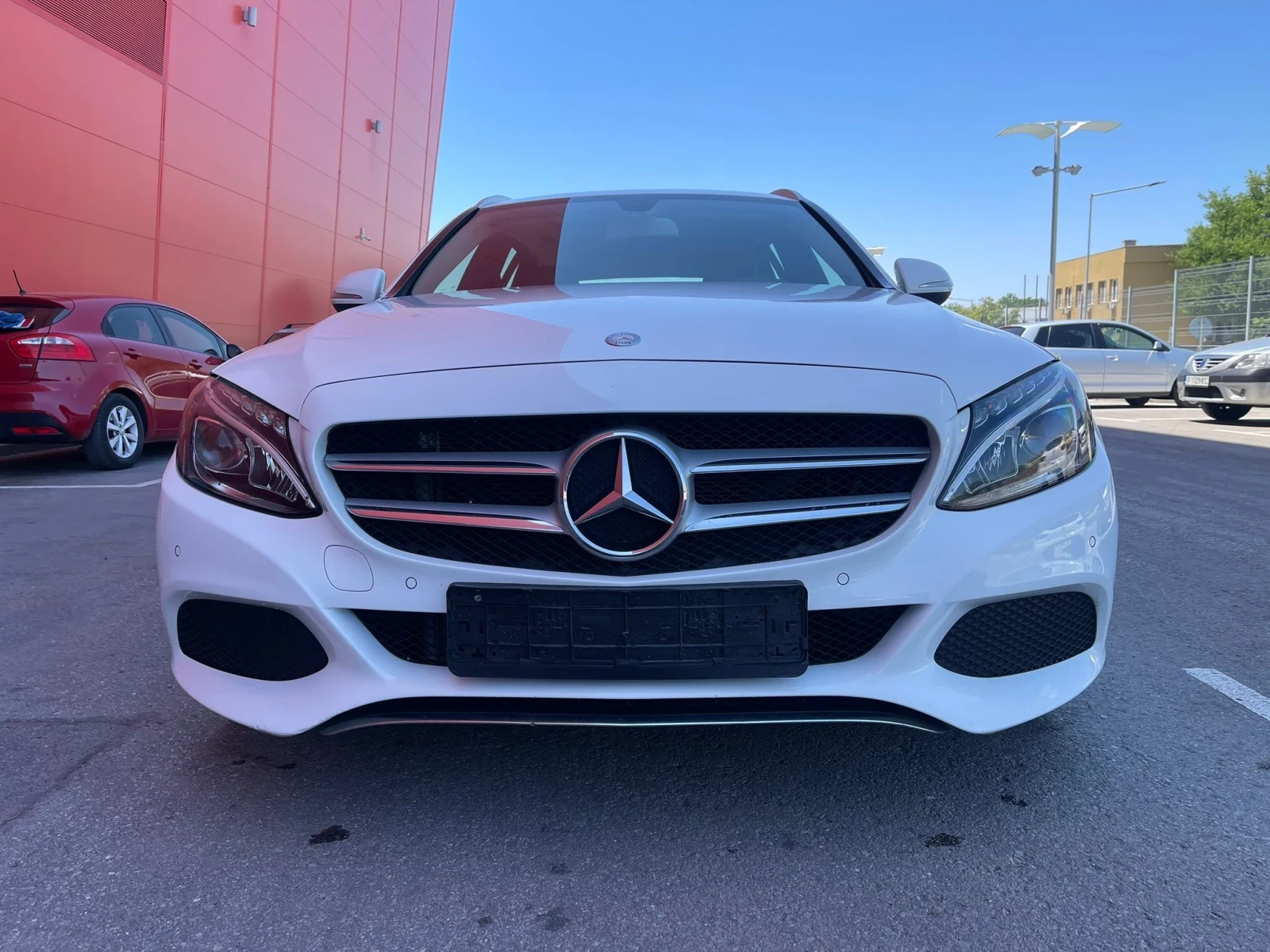 Mercedes-Benz C 220 AVANTGARDE- LED-НАВИГАЦИЯ-КОЖА - изображение 2