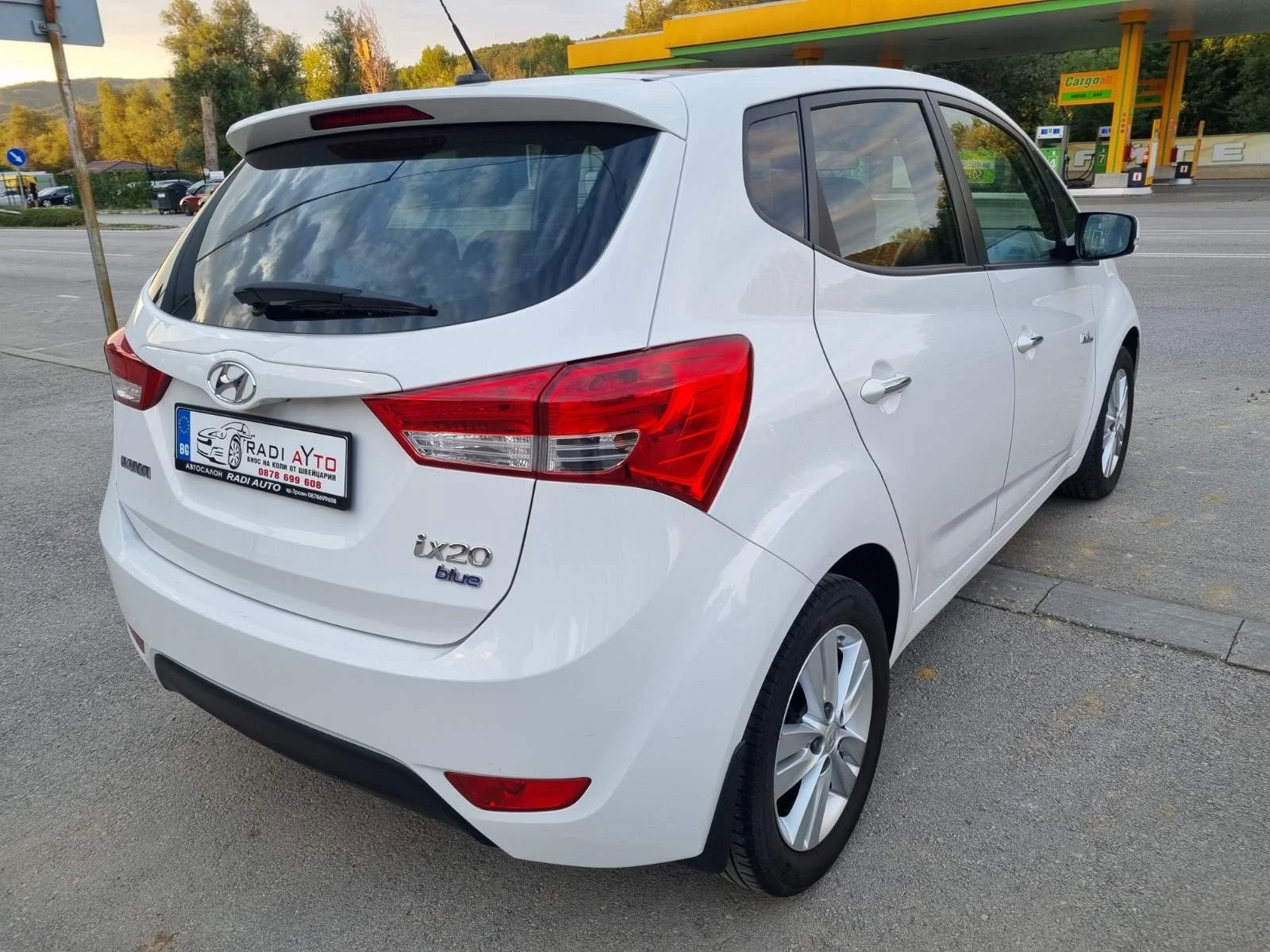 Hyundai Ix20 1.6i ШВЕЙЦАРИЯ - изображение 3
