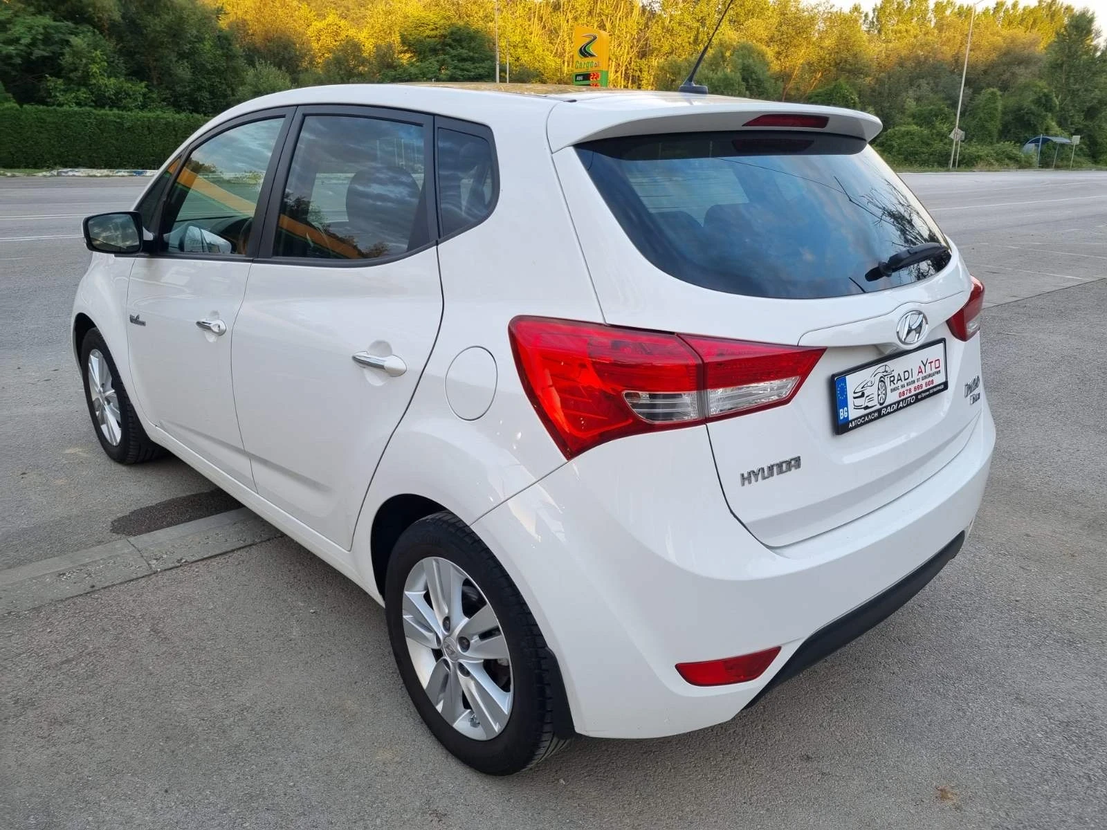 Hyundai Ix20 1.6i ШВЕЙЦАРИЯ - изображение 4