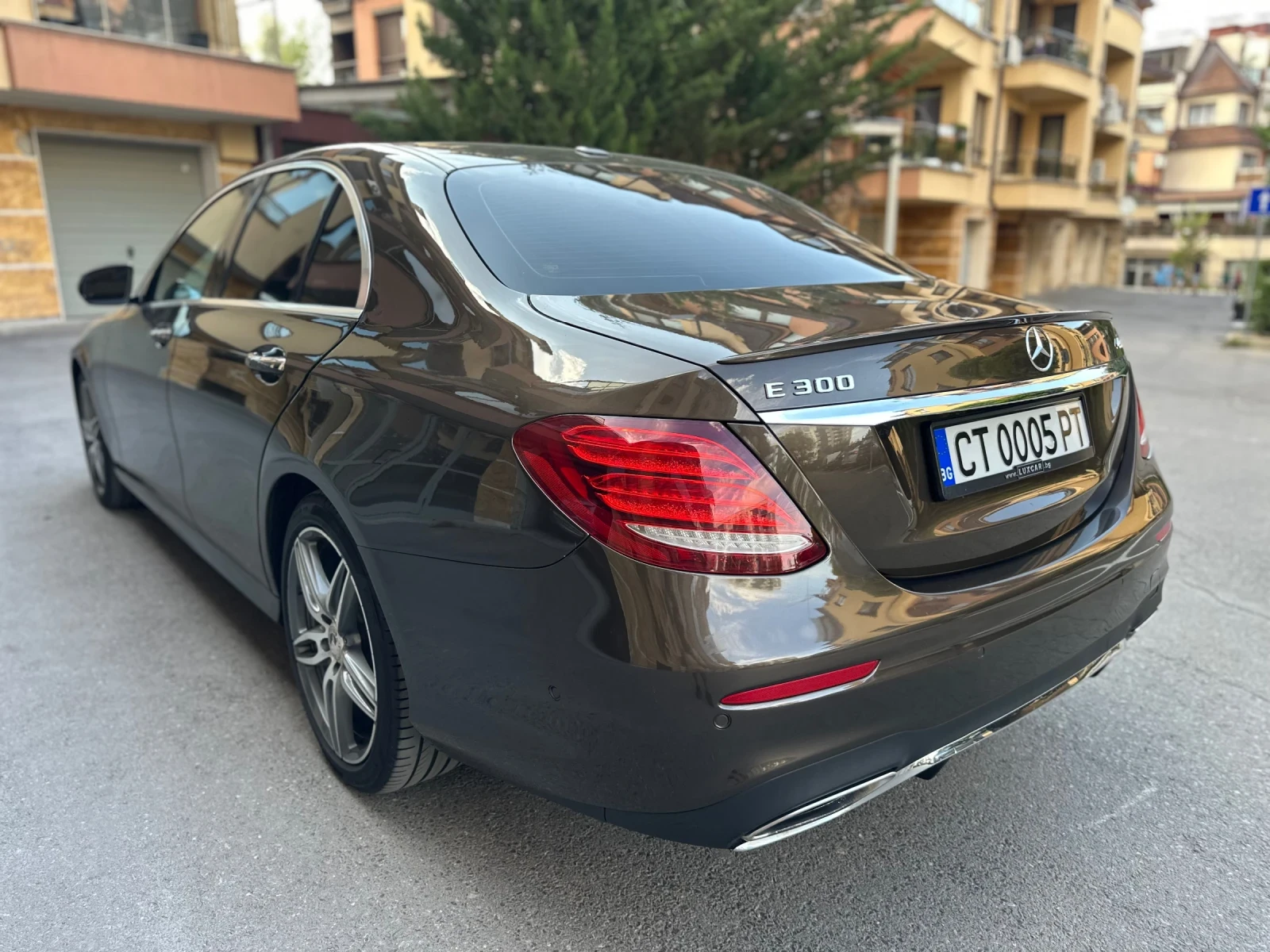 Mercedes-Benz E 300 AMG 4matic  - изображение 4