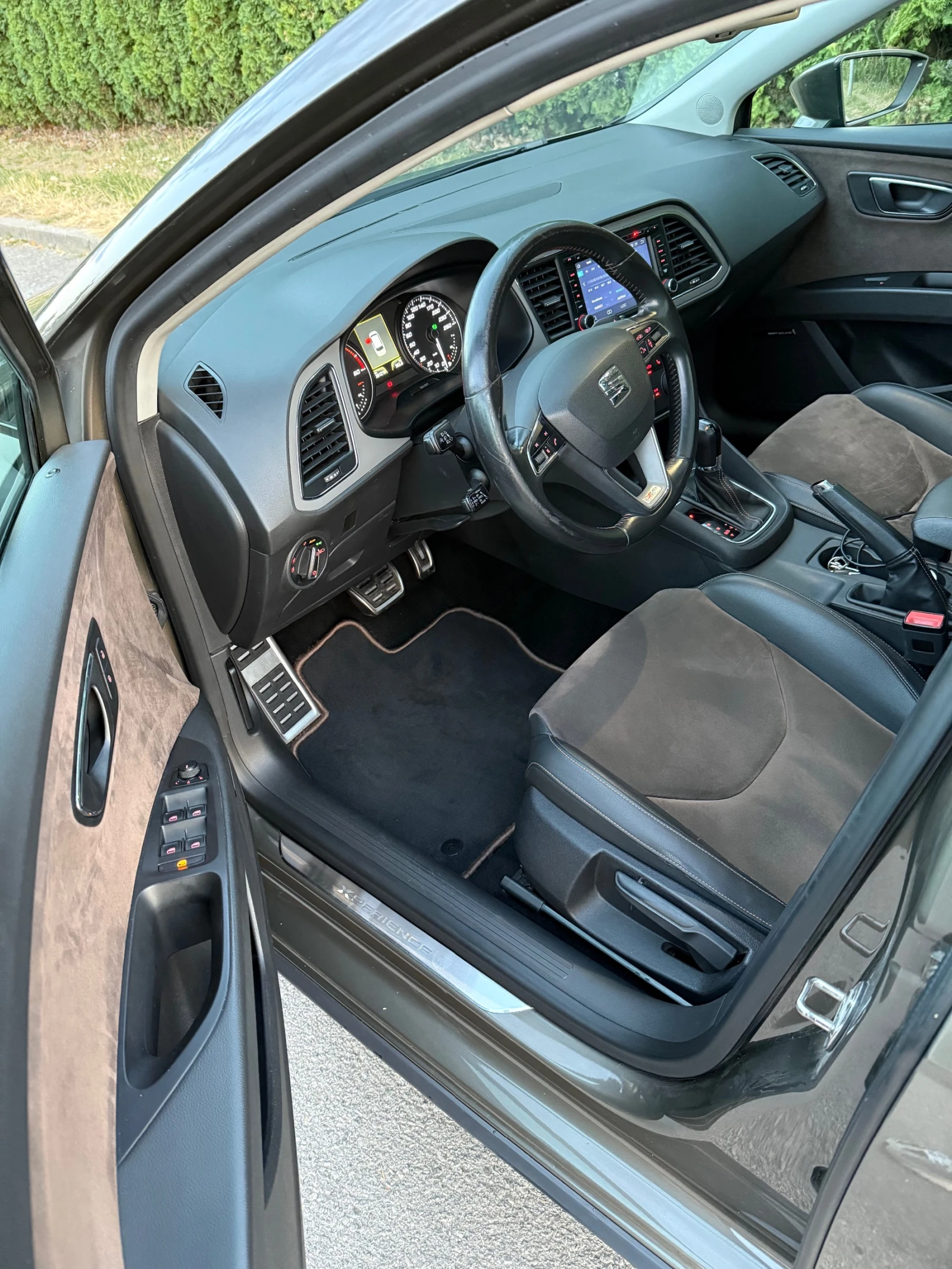 Seat Leon X-Perience, снимка 7 - Автомобили и джипове - 53737312