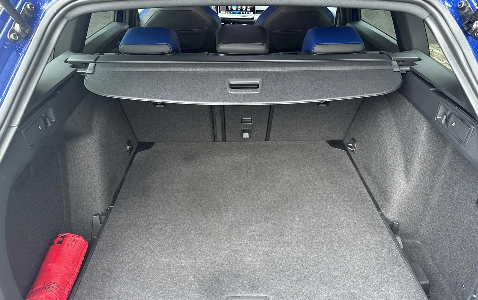 VW Golf 2.0 TSI 4MOTION R-LINE VARIANT BLACK-STYLE MATRIX, снимка 11 - Автомобили и джипове - 53773701