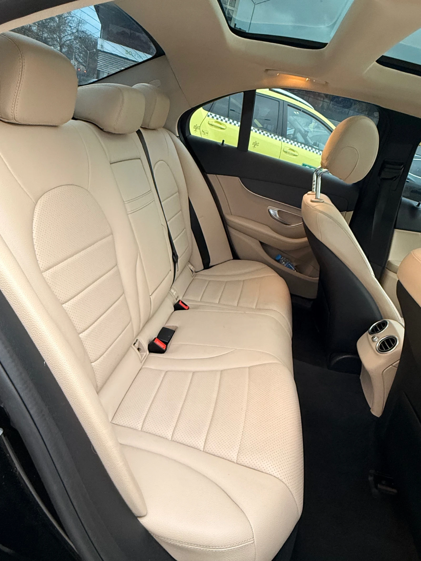 Mercedes-Benz C 300 AMG Line Virtual Cockpit MULTIBEAM 4Matic, снимка 10 - Автомобили и джипове - 53966497