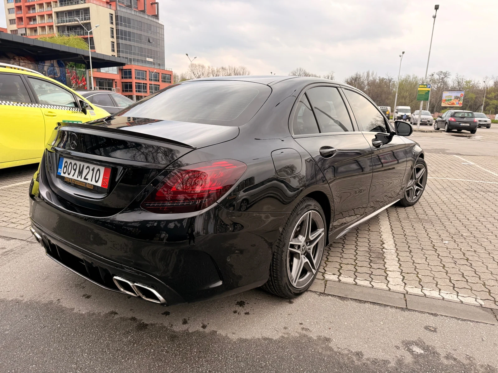 Mercedes-Benz C 300 AMG Line Virtual Cockpit MULTIBEAM 4Matic, снимка 4 - Автомобили и джипове - 53966497
