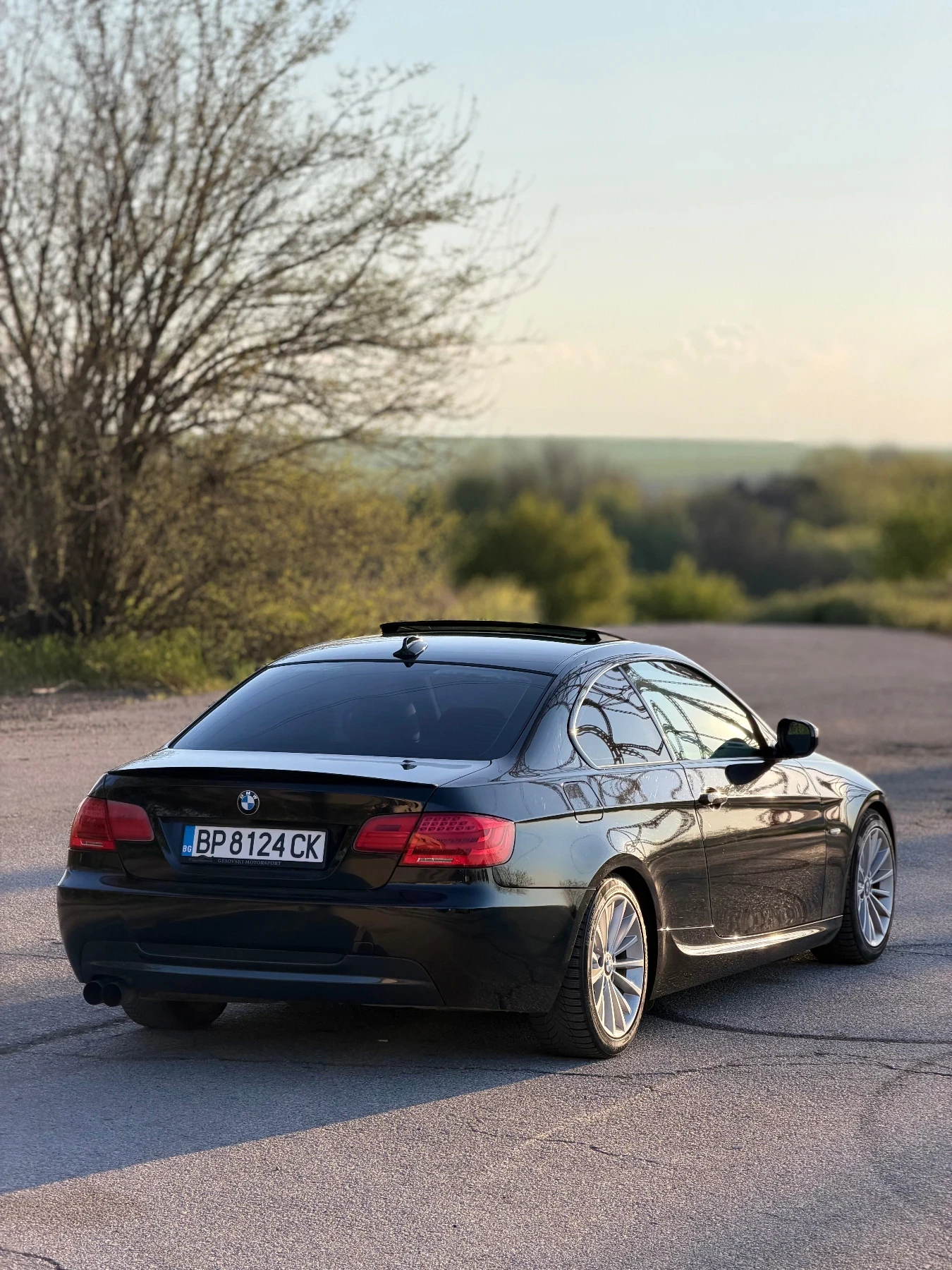 BMW 325 LCI, снимка 3 - Автомобили и джипове - 54318684