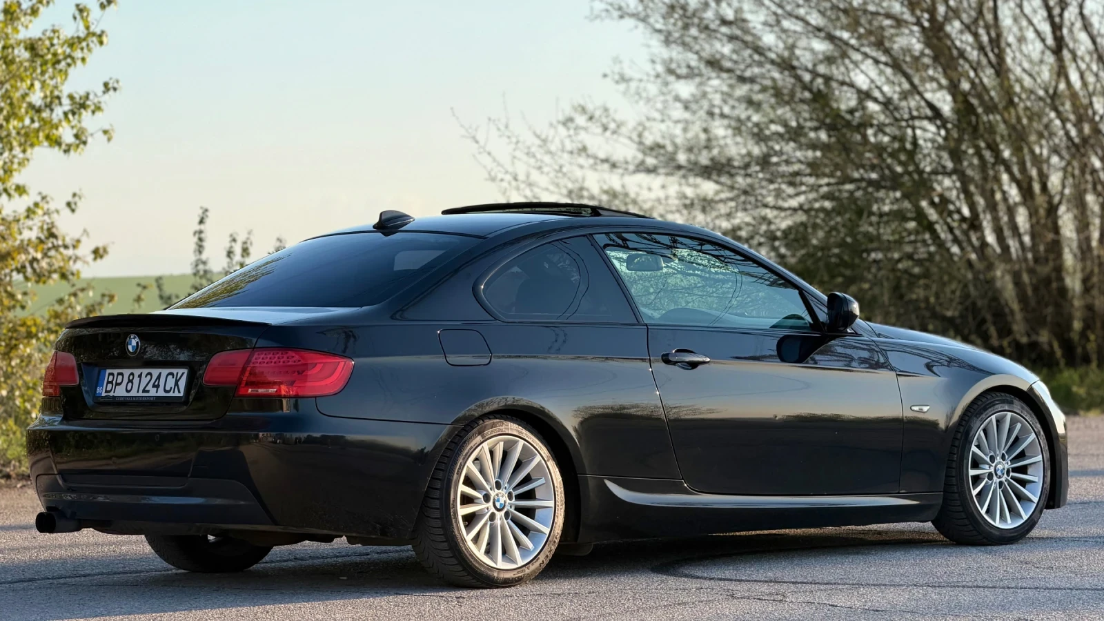 BMW 325 LCI, снимка 4 - Автомобили и джипове - 54318684