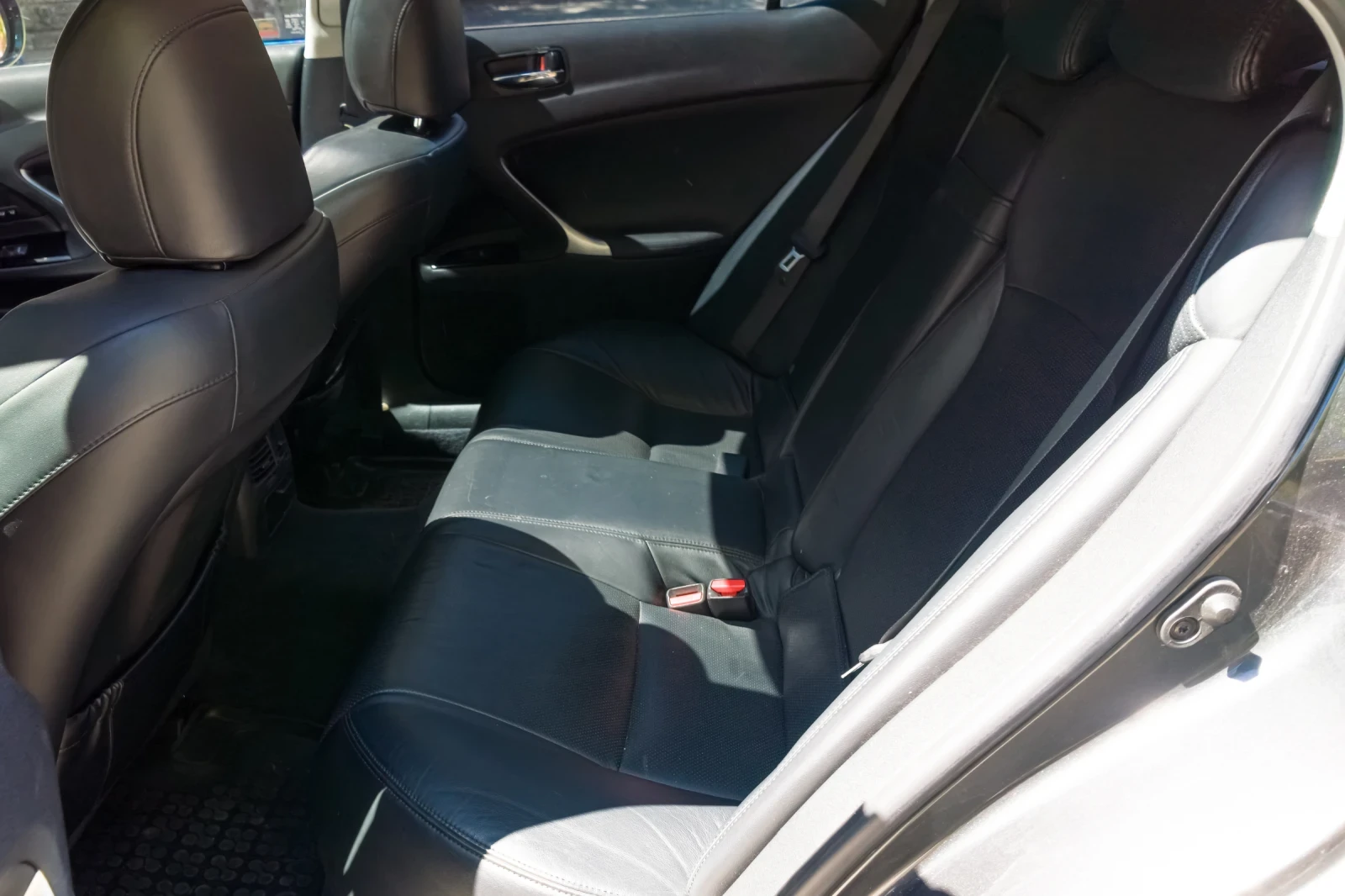 Lexus IS 250 Luxury type , снимка 10 - Автомобили и джипове - 54460274