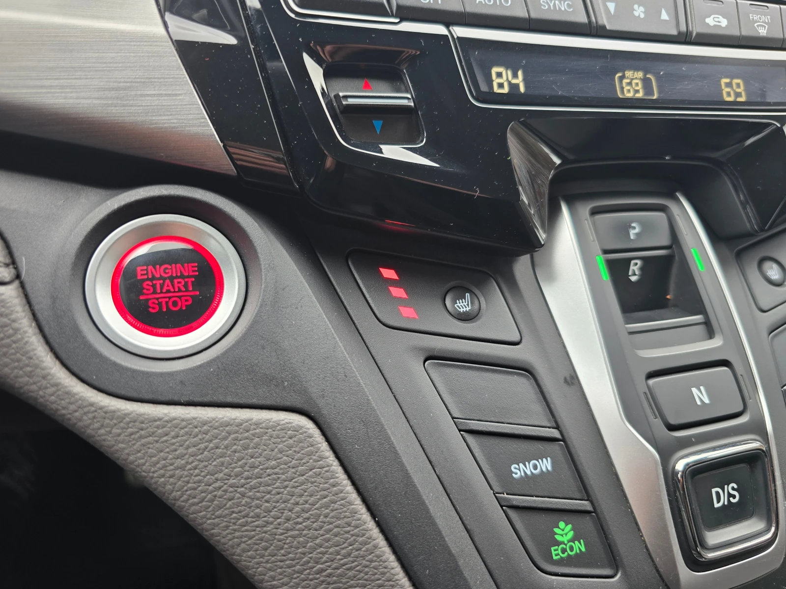 Honda Odyssey 3.5i-v6/Газ/Авт./Кожа/6+ 1/Лизинг, снимка 17 - Автомобили и джипове - 54480866