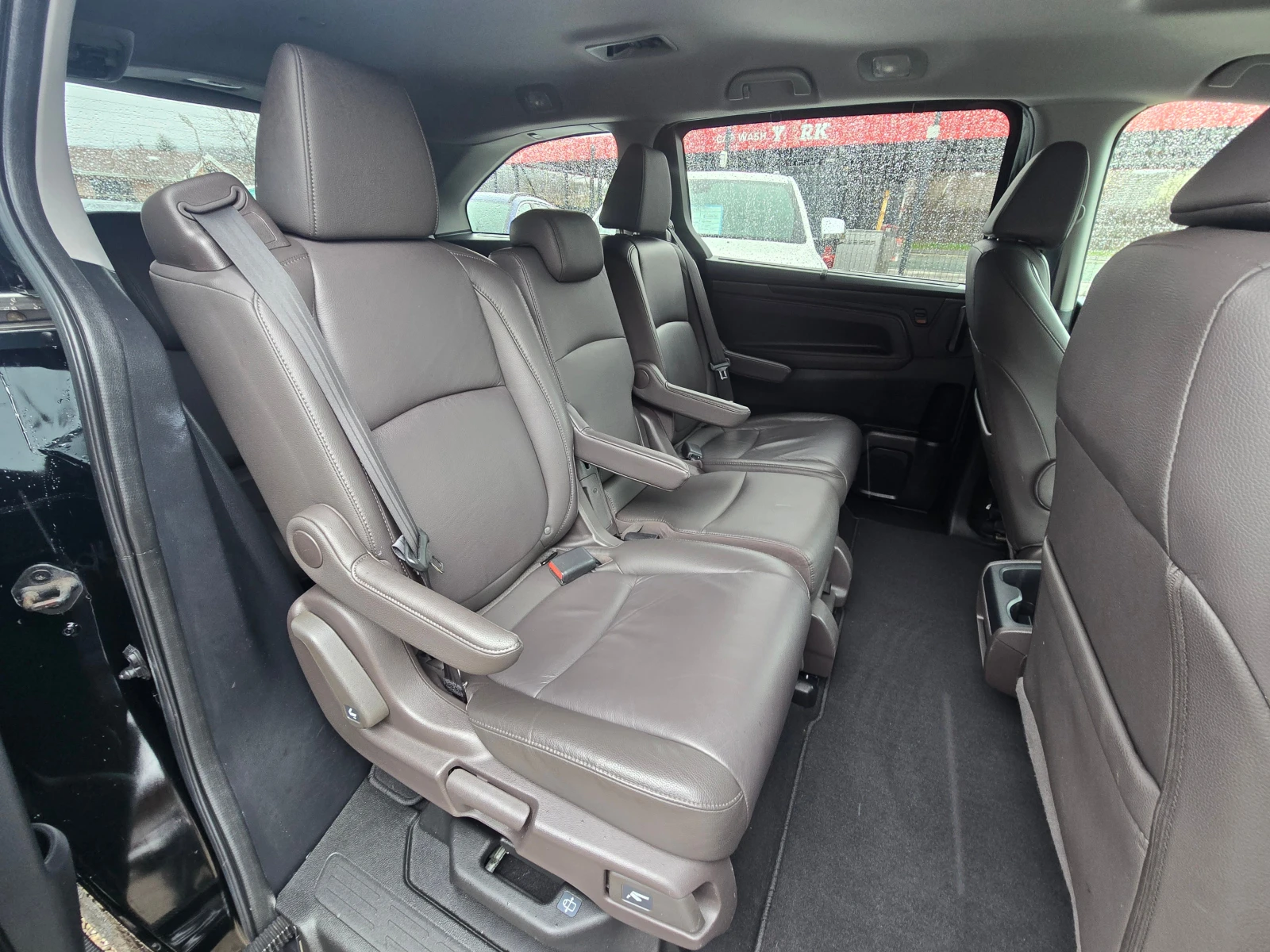 Honda Odyssey 3.5i-v6/Газ/Авт./Кожа/6+ 1/Лизинг, снимка 7 - Автомобили и джипове - 54480866
