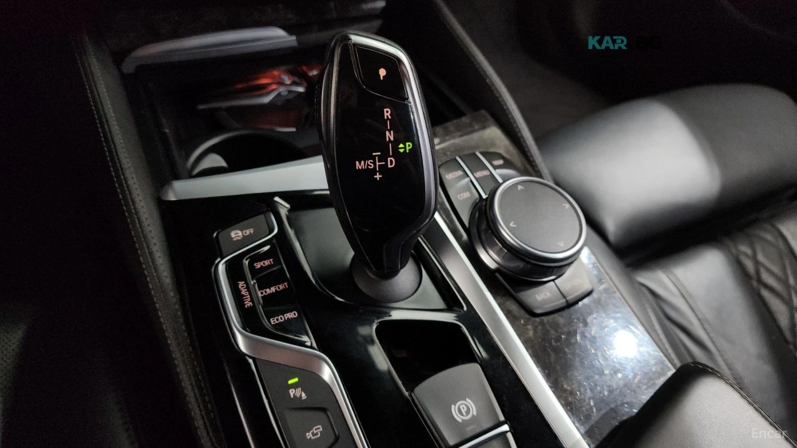 BMW 540 X-DRIVE* M-PACK* BOWERS&WILKINS* HEADUP* ОБДУХВАНЕ, снимка 14 - Автомобили и джипове - 54792307