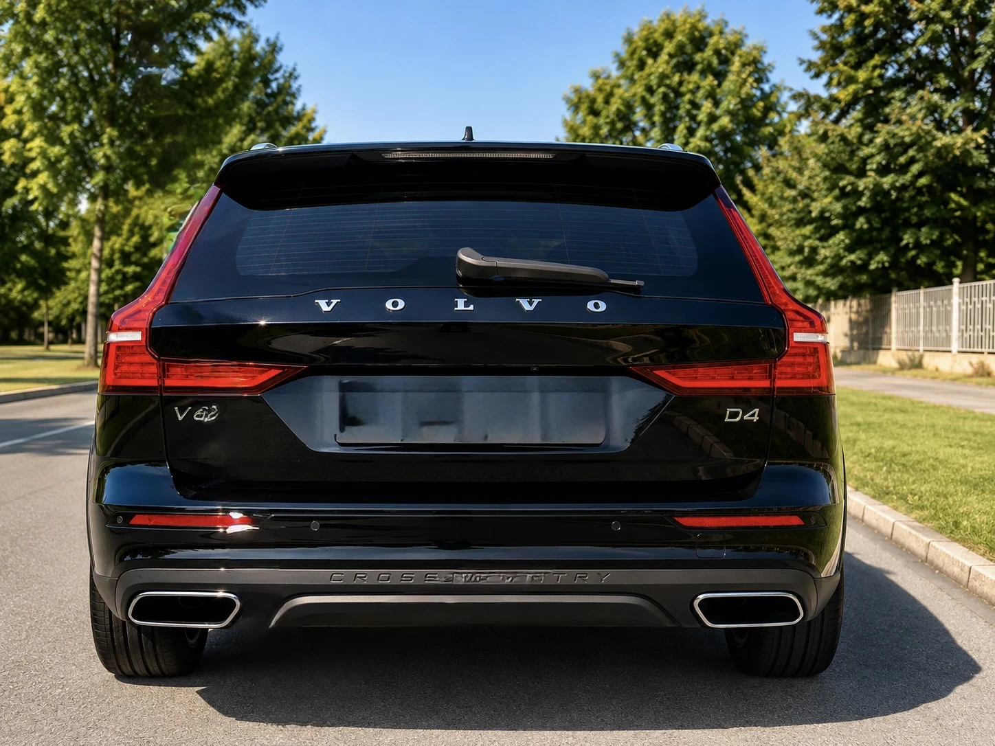 Volvo V60 Cross Country, снимка 11 - Автомобили и джипове - 55465634