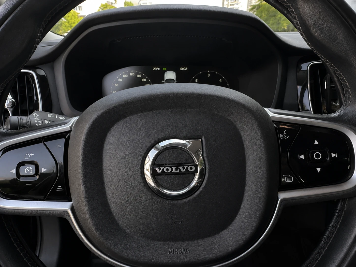 Volvo V60 Cross Country, снимка 3 - Автомобили и джипове - 55465634