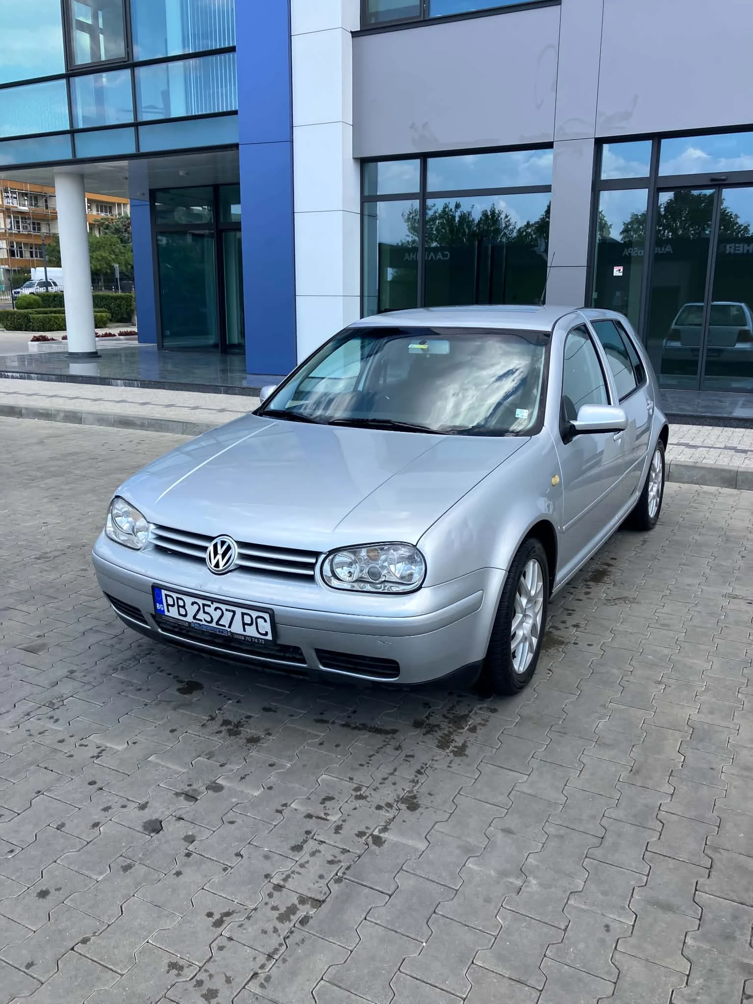 VW Golf