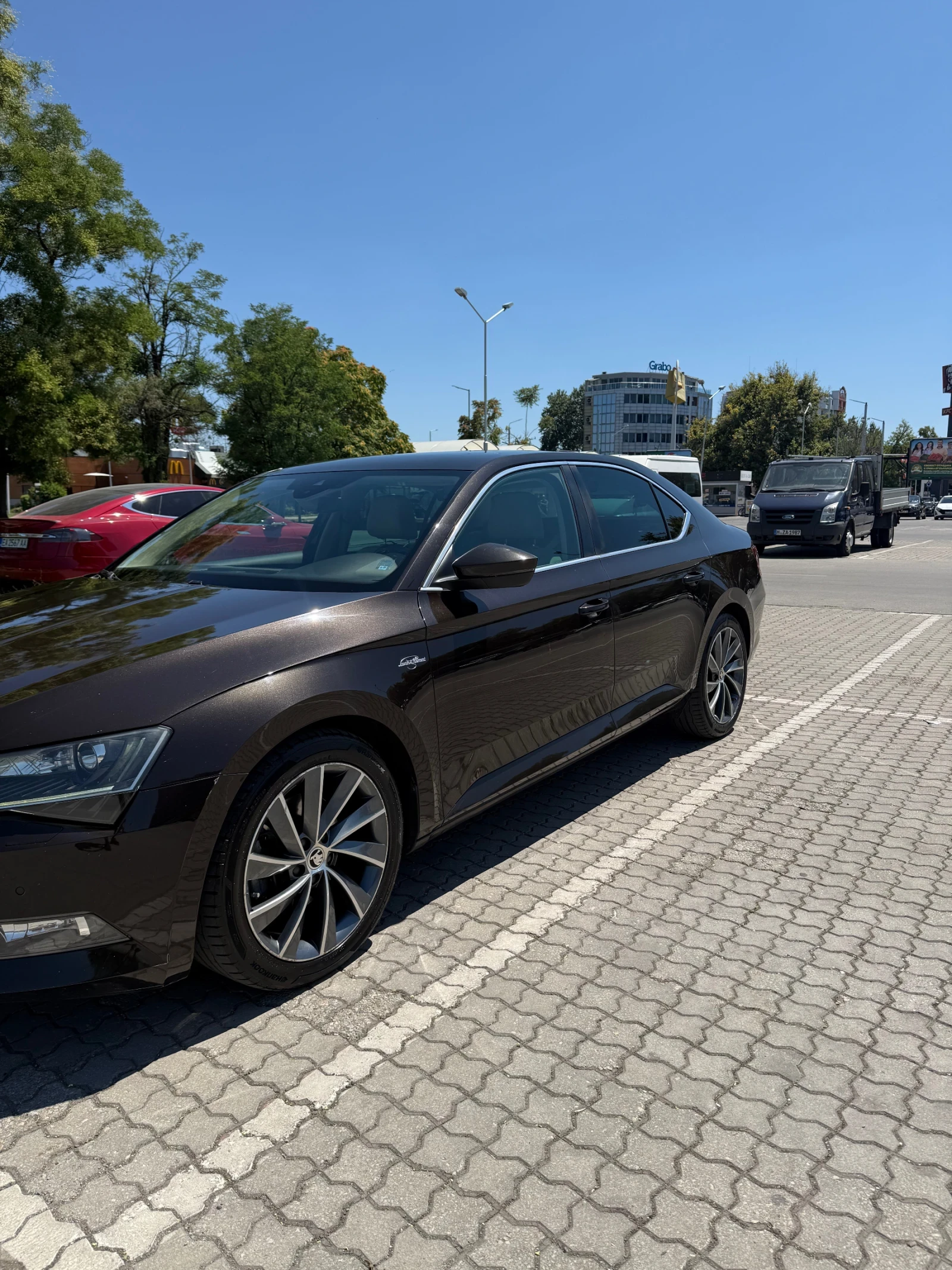 Skoda Superb L&K Full 190 N1, снимка 2 - Автомобили и джипове - 55769317