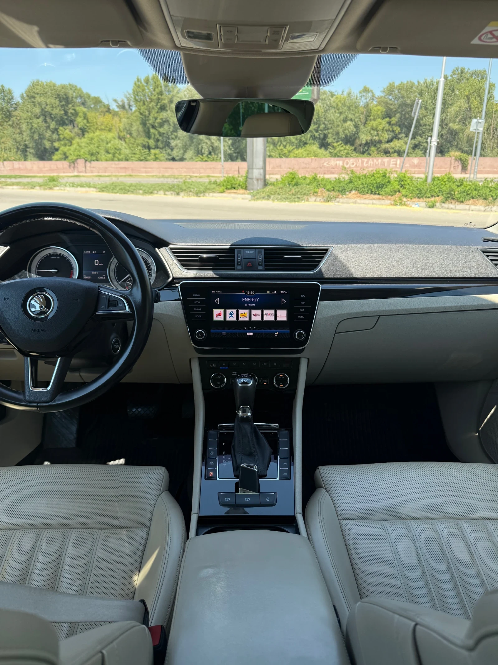 Skoda Superb L&K Full 190 N1, снимка 8 - Автомобили и джипове - 55769317
