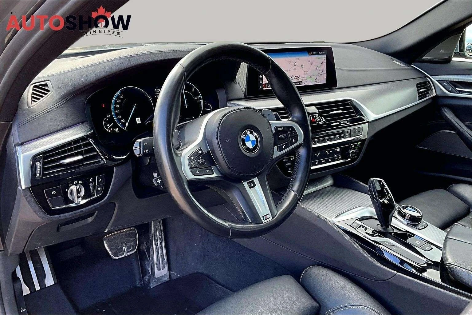 BMW 540 * 540i Premium Pkg | Driver Assist Pkg | Moonroof , снимка 4 - Автомобили и джипове - 56063097