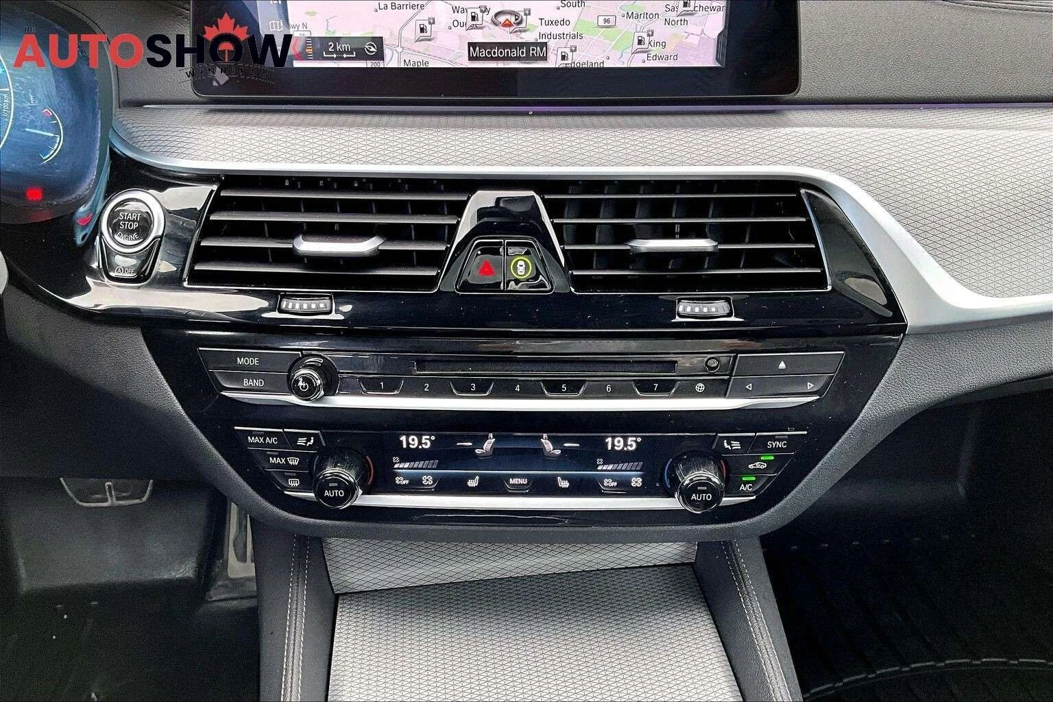 BMW 540 * 540i Premium Pkg | Driver Assist Pkg | Moonroof , снимка 10 - Автомобили и джипове - 56063097