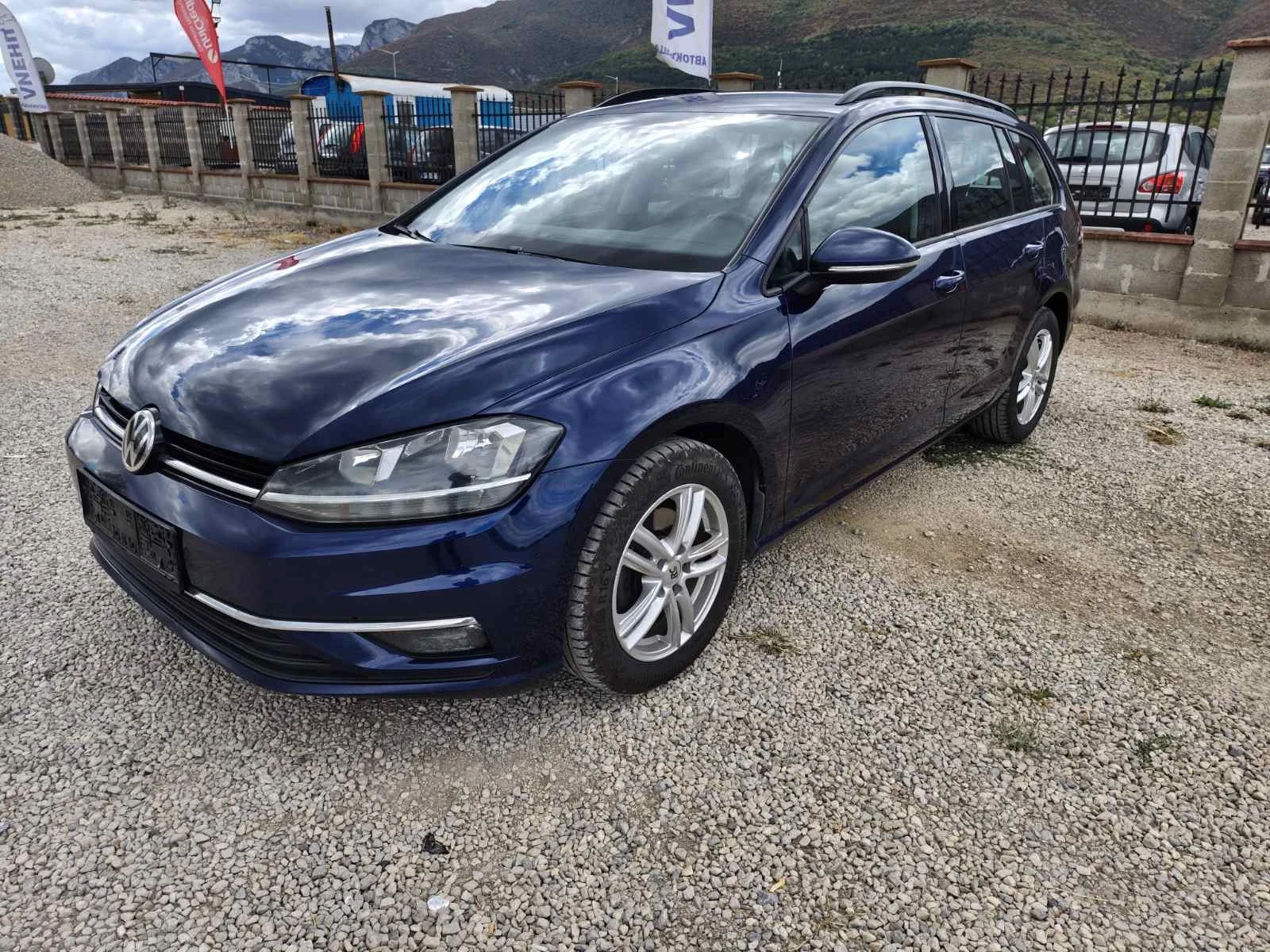 VW Golf 1.6 Tdi 116 kc. E6, снимка 2 - Автомобили и джипове - 56258367